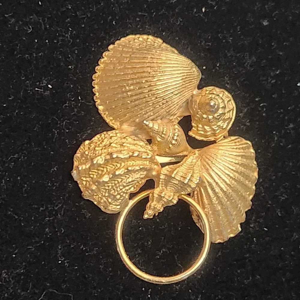 Vintage Gold Tone Sea Shell Brooch Scarf Slide Nautical Coastal Scallop Conch